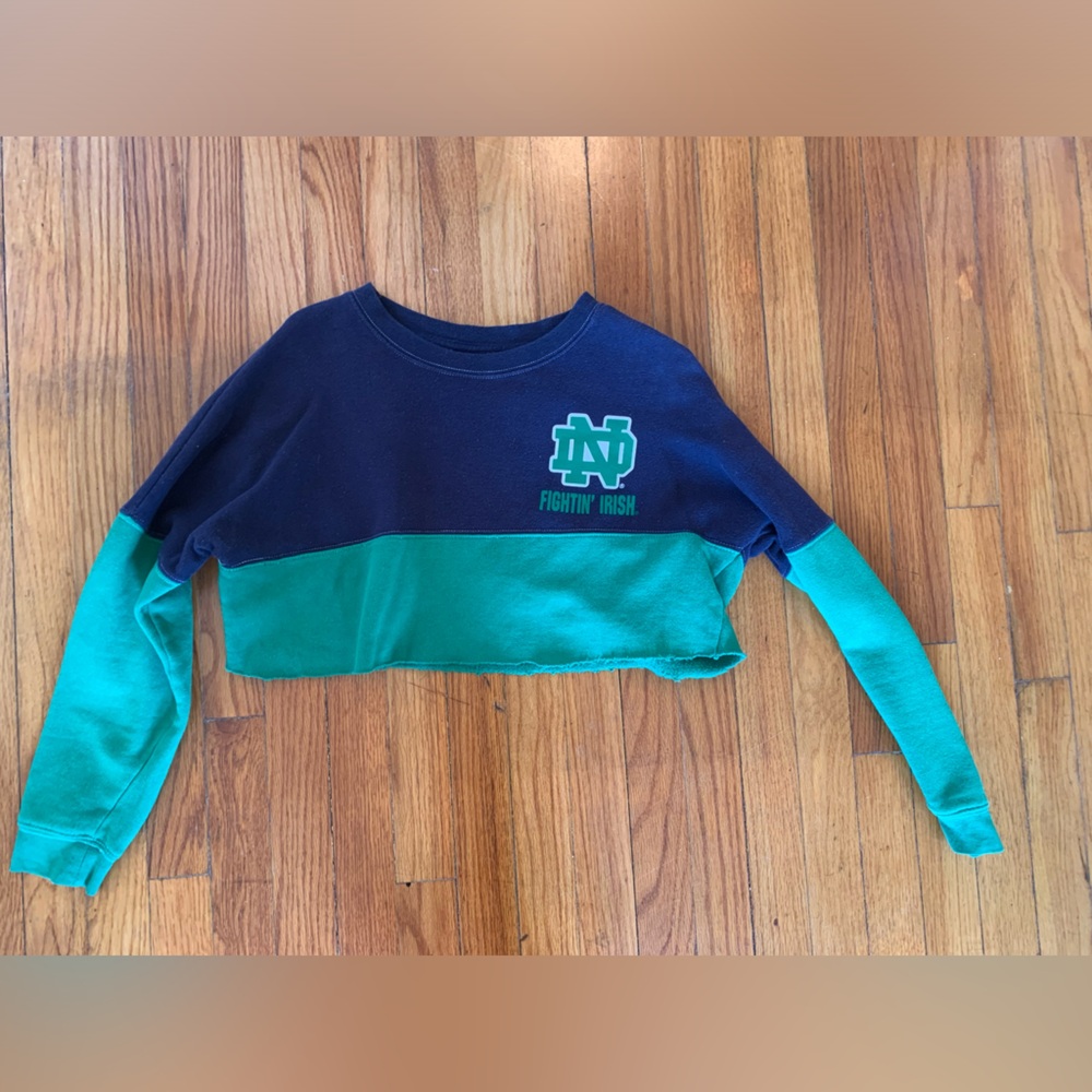 Cropped Notre Dame sweatshirt